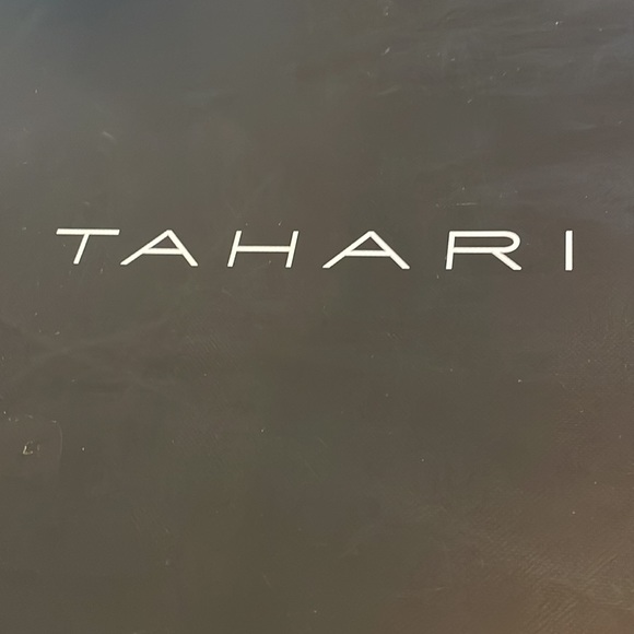 Tahari black leather “Billings” boots 👢 - Picture 10 of 10